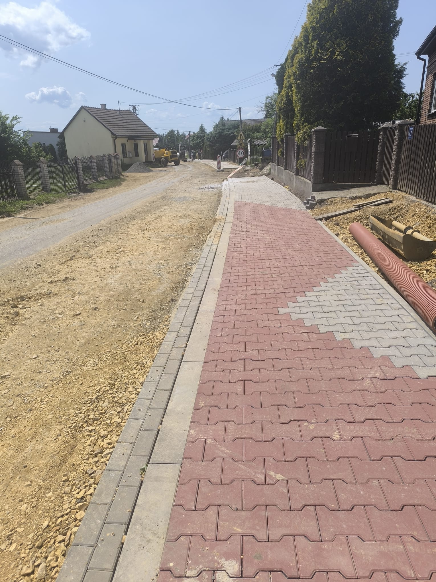 Rozbudowa drogi powiatowej 2182K w km 0+605,00 do km 1+ 782,70 w miejscowości Dąbrowa Szlachecka i Wołowice
